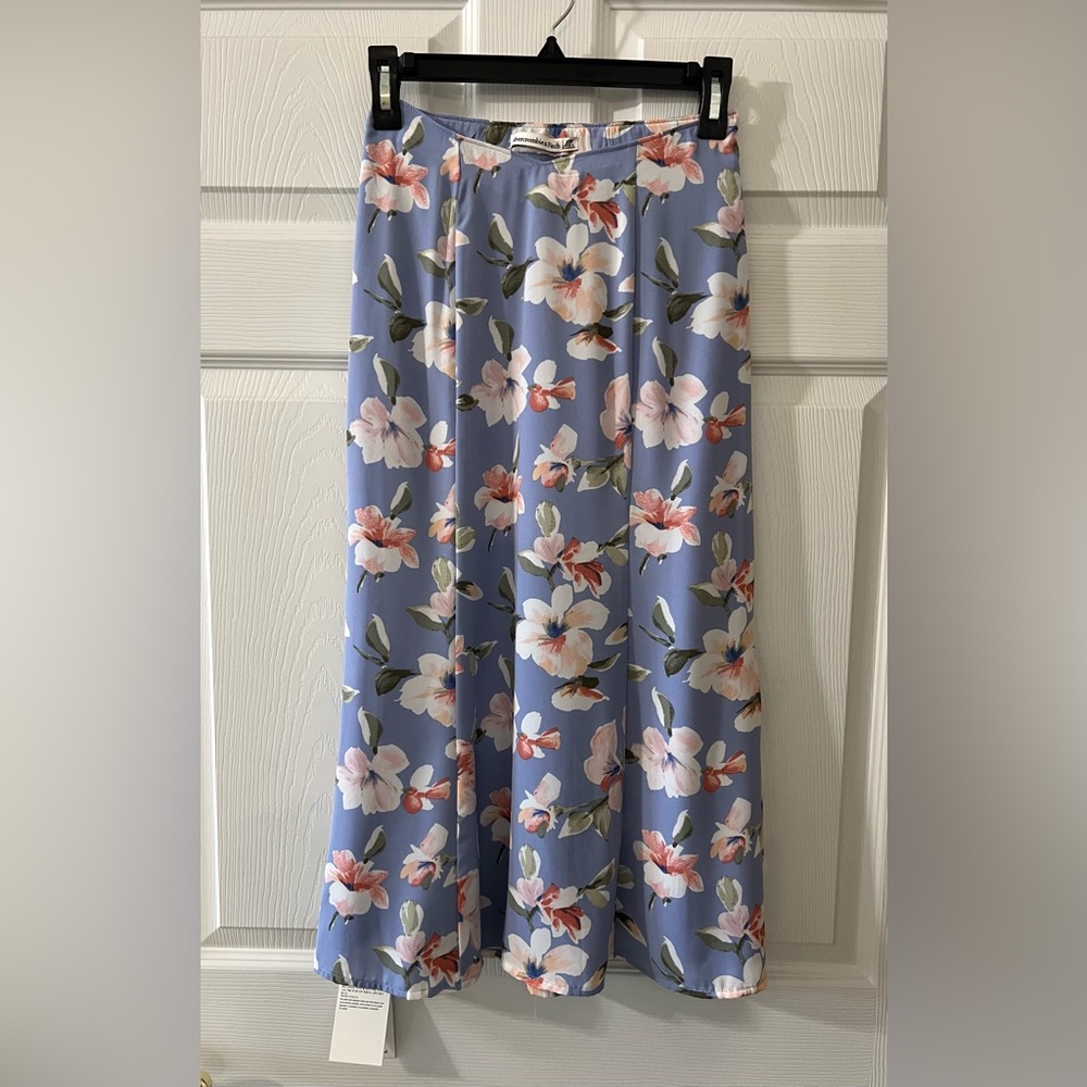 Abercrombie & Fitch Floral Midi Skirt NWT